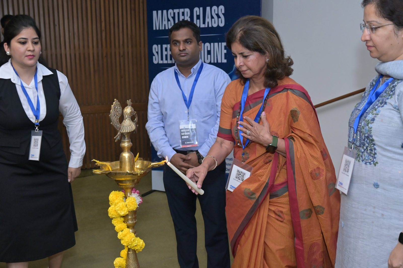 Lamp lighting ceremony at the Masterclass in Sleep Medicine