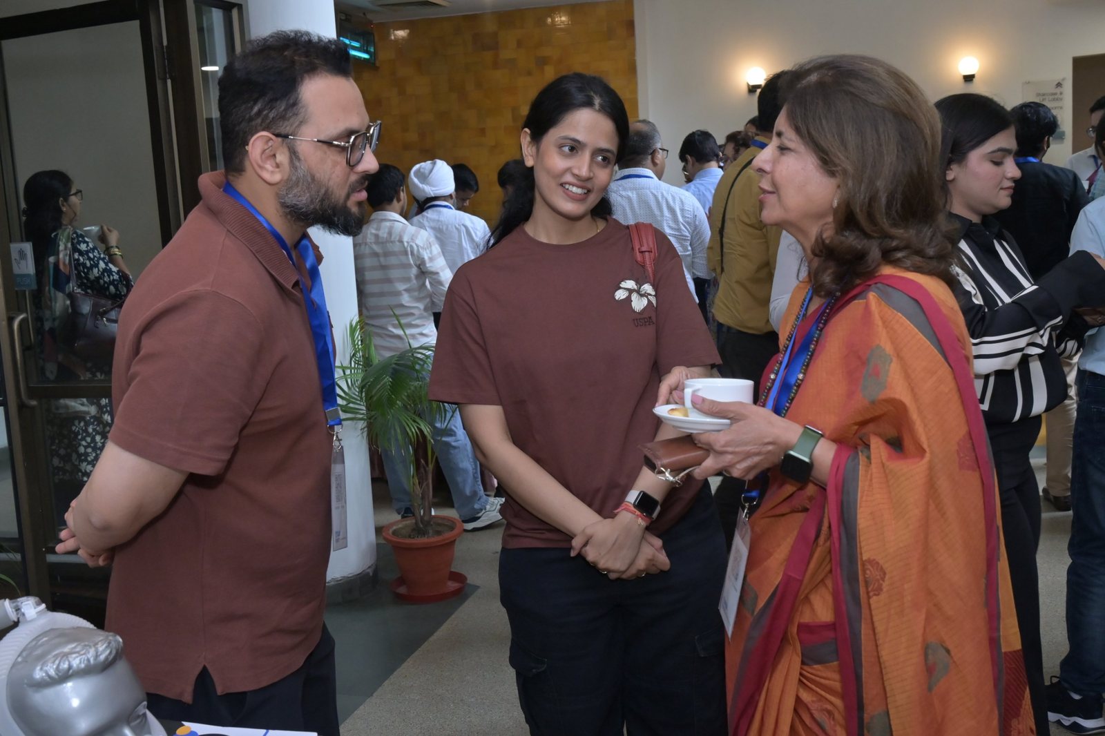 Delegates networking over tea at the Masterclass in Sleep Medicine