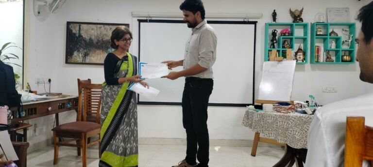Sleep Study Workshop, 23 November 2024 — certificate distribution, photo 2