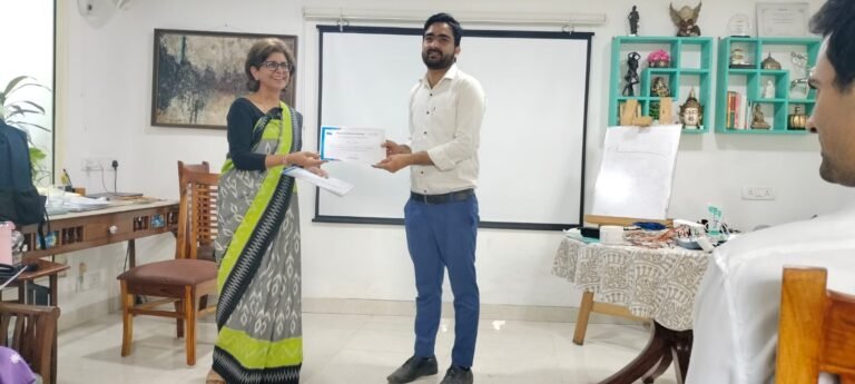 Sleep Study Workshop, 23 November 2024 — certificate distribution, photo 3